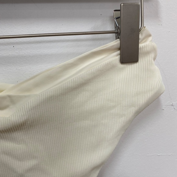 L*Space cream bikini bottom - Picture 3 of 5